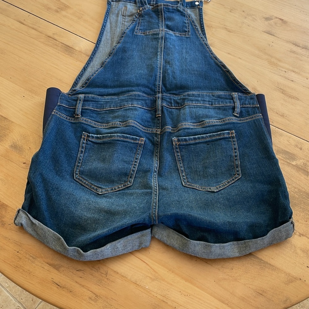 Indigo Blue Maternity Overall Denim Shorts - Comfort Flex Waistband - Medium - Picture 6 of 6